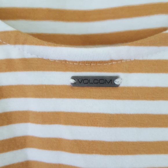 Volcom dress - Picture 3 of 9